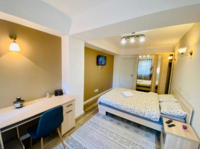 Avenue Apartment